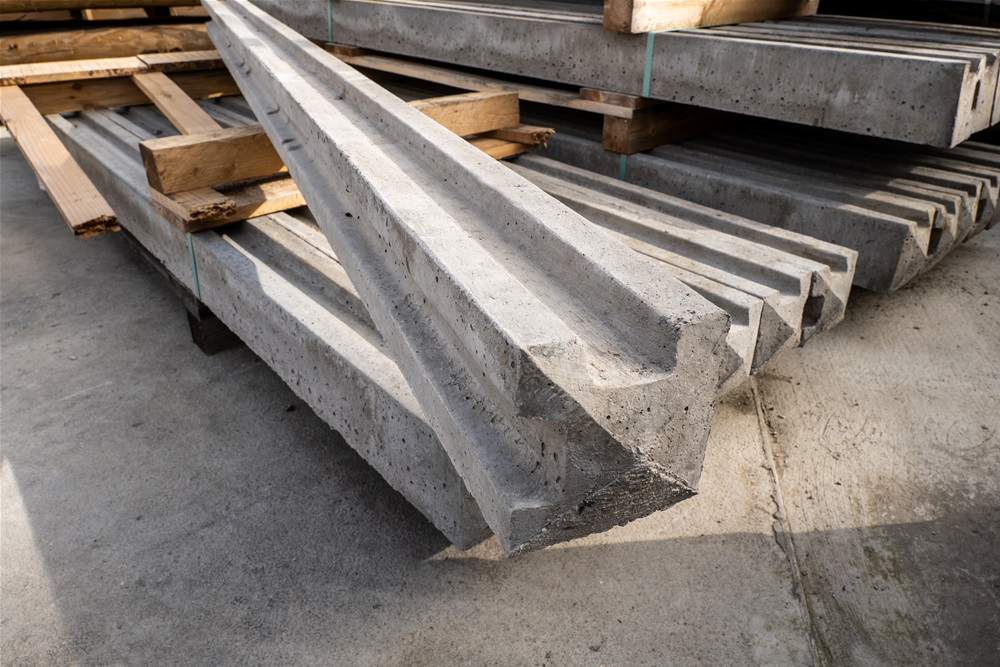 2.4m x 125mm x 125mm Corner Post 